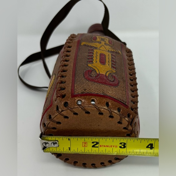 Vintage Columbia Decanter Leather Hand Tooled Empty Bottle Flask With Cap Strap - Picture 10 of 16